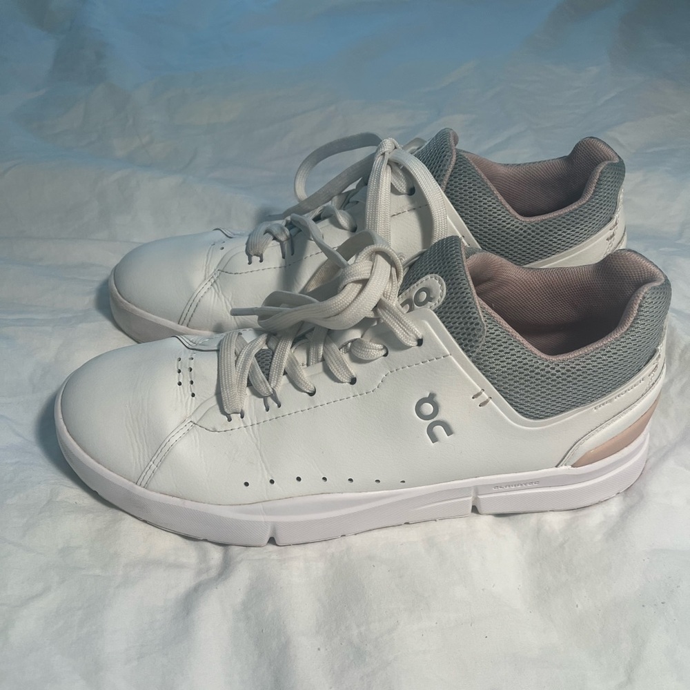ON the Roger size 9